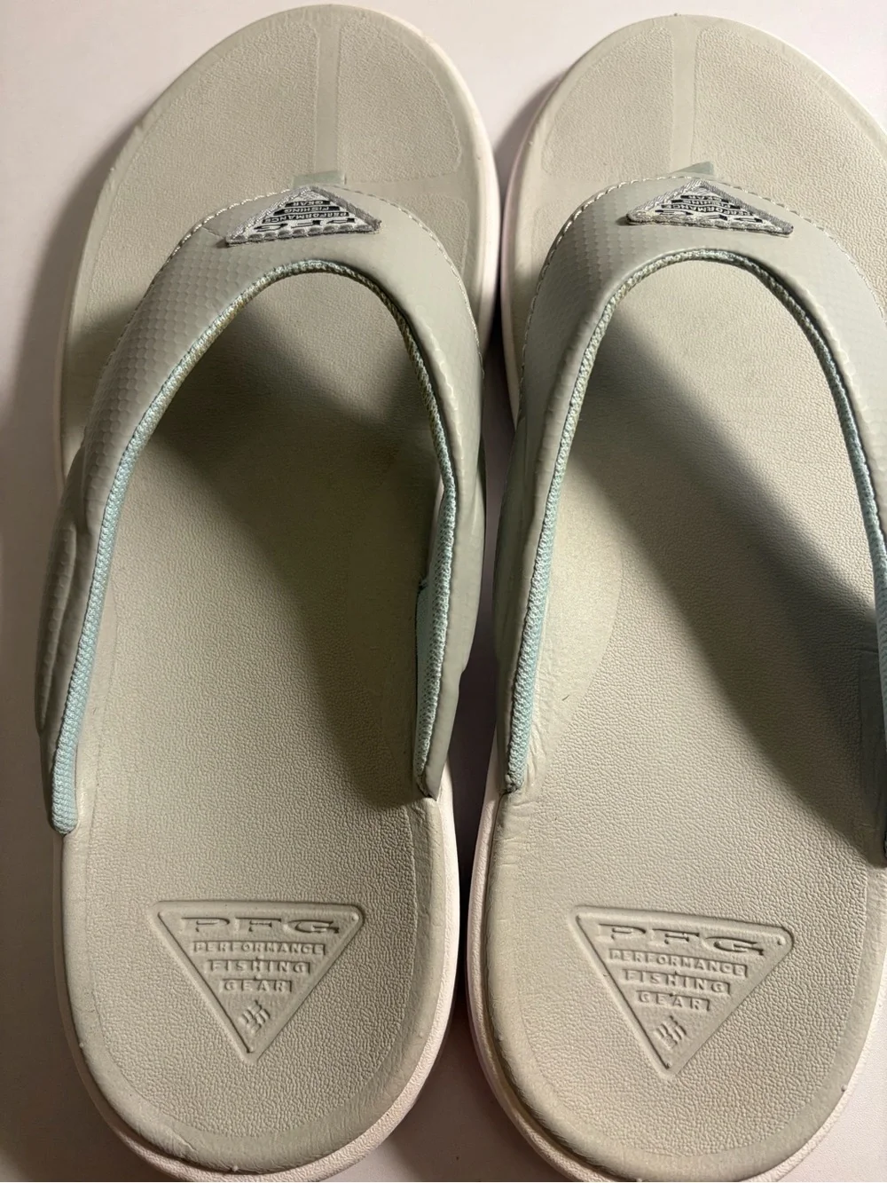 Columbia Men’s Light Gray Performance Flip Flop Sandals